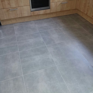 Stark Grey 60x60 sfeer 3